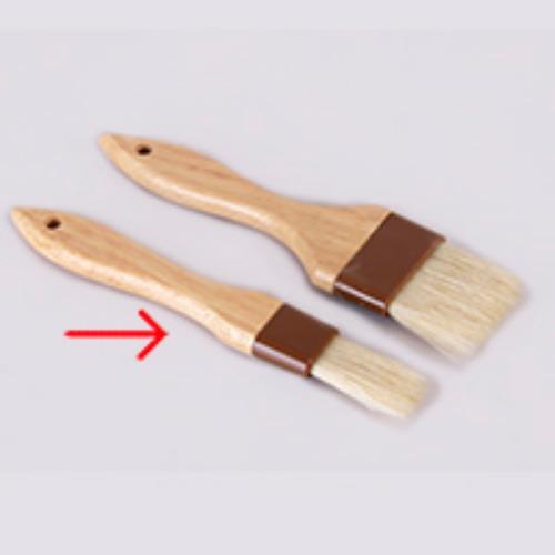 Slim wooden handle brush
